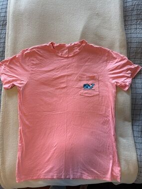 Vineyard Vines men’s t shirt